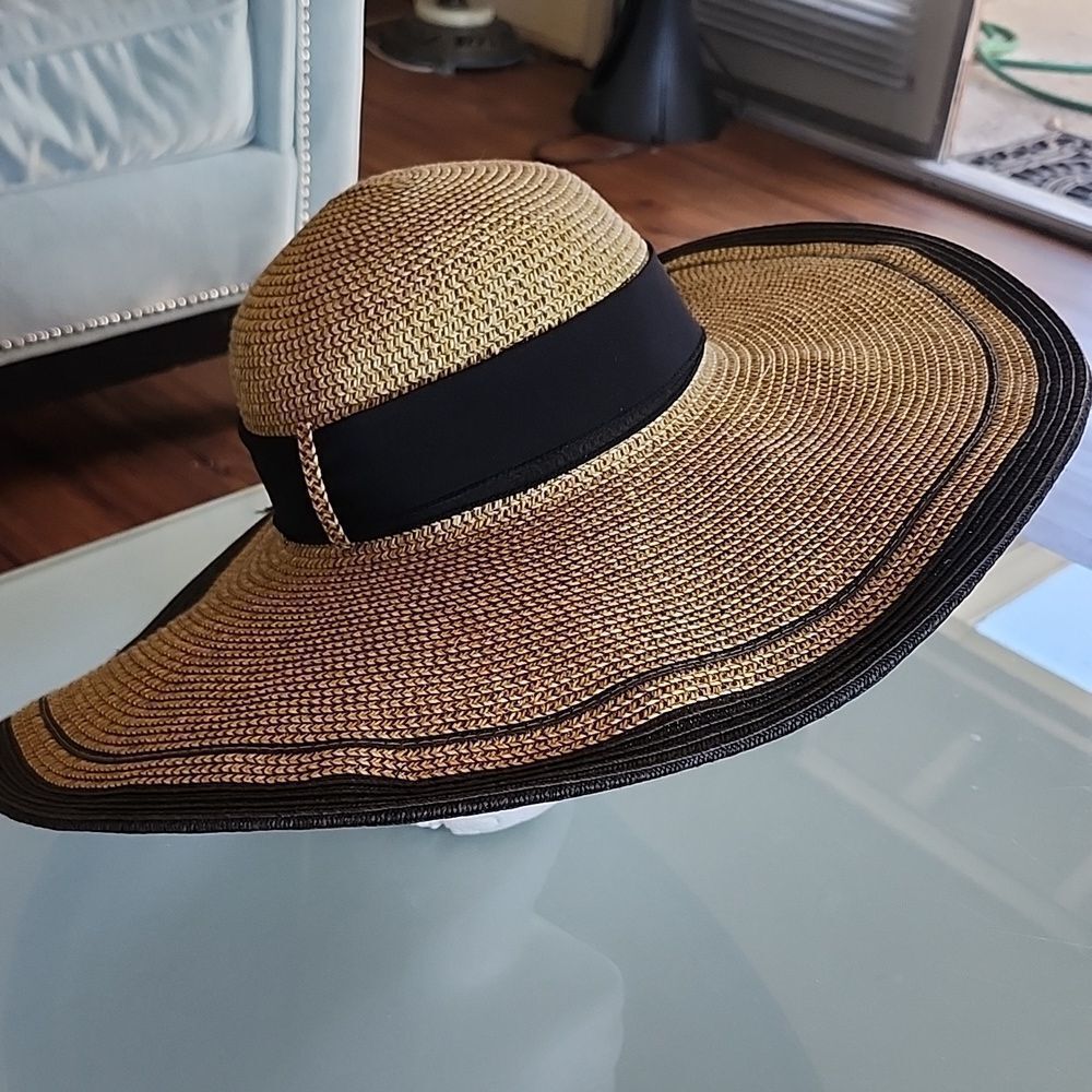 Stone Age Vacation Resort Wear Sun Hat - Picture 4 of 11